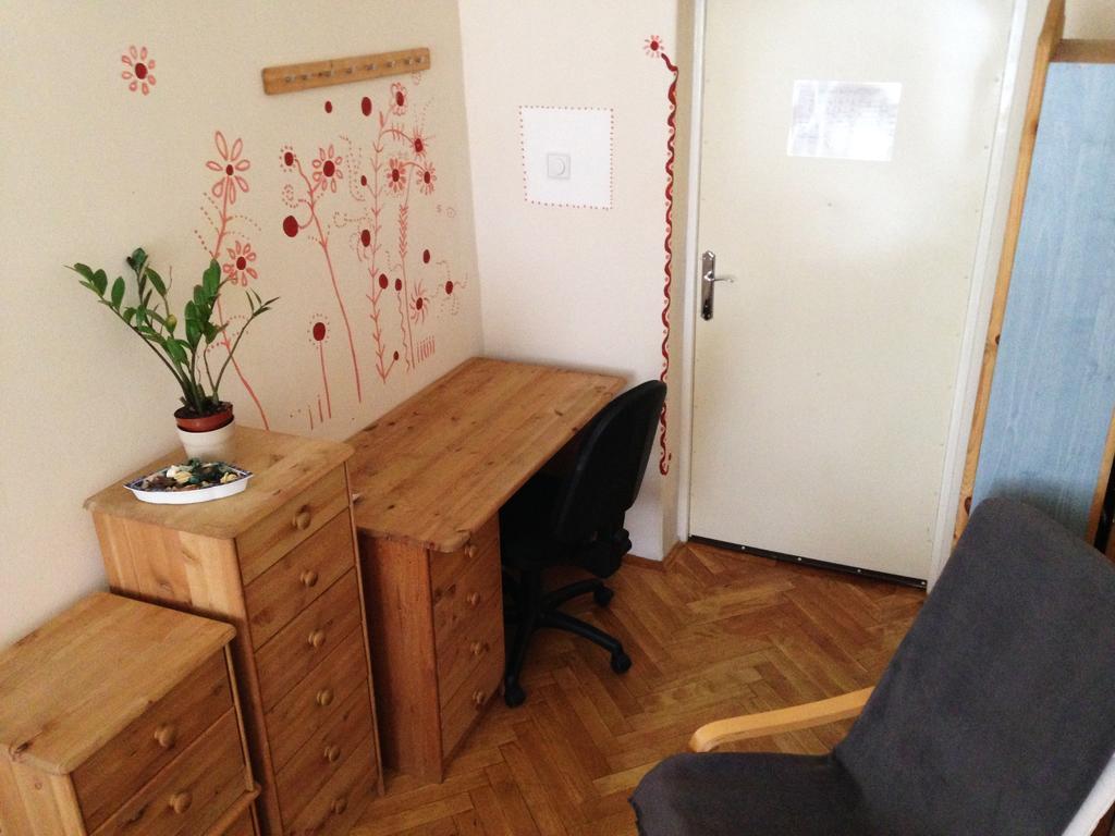 Yolo Hostel Budapeszt Pokój zdjęcie