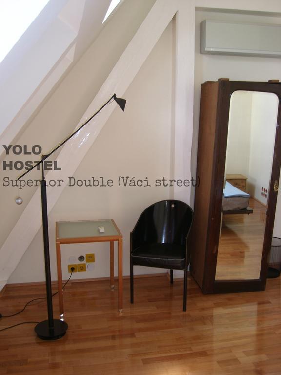 Yolo Hostel Budapeszt Pokój zdjęcie