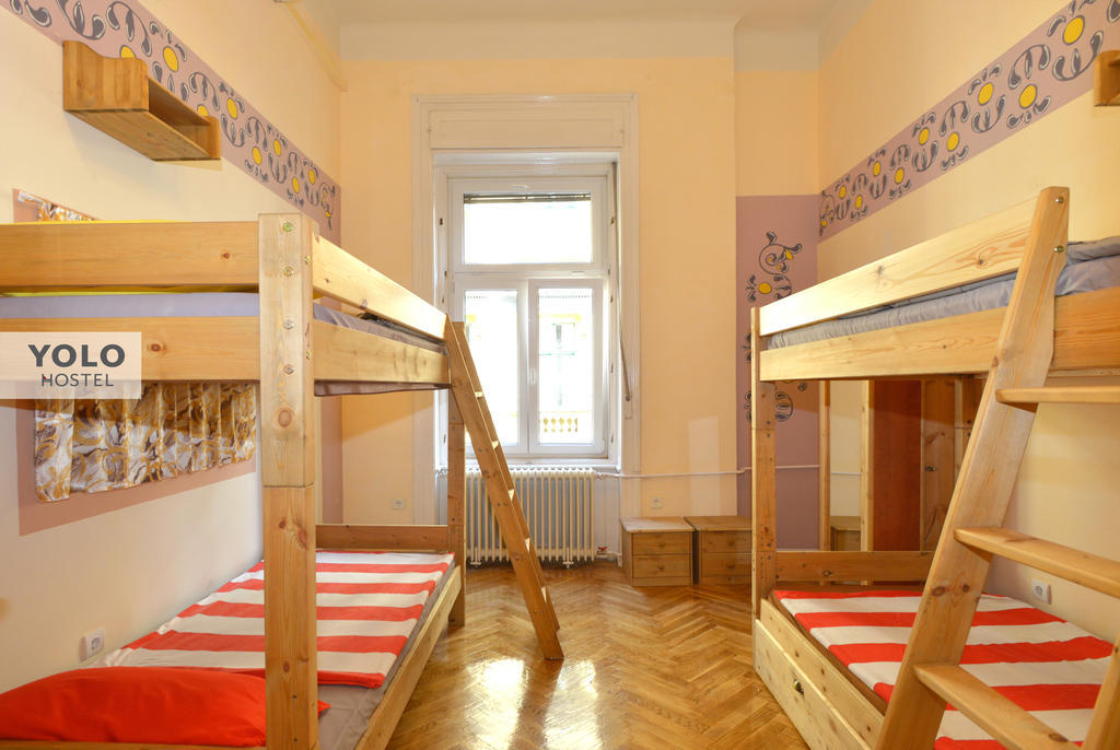 Yolo Hostel Budapeszt Zewnętrze zdjęcie