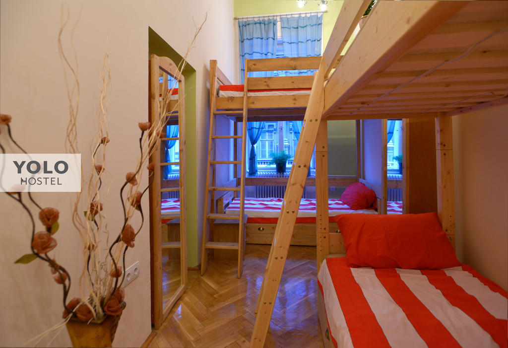 Yolo Hostel Budapeszt Zewnętrze zdjęcie