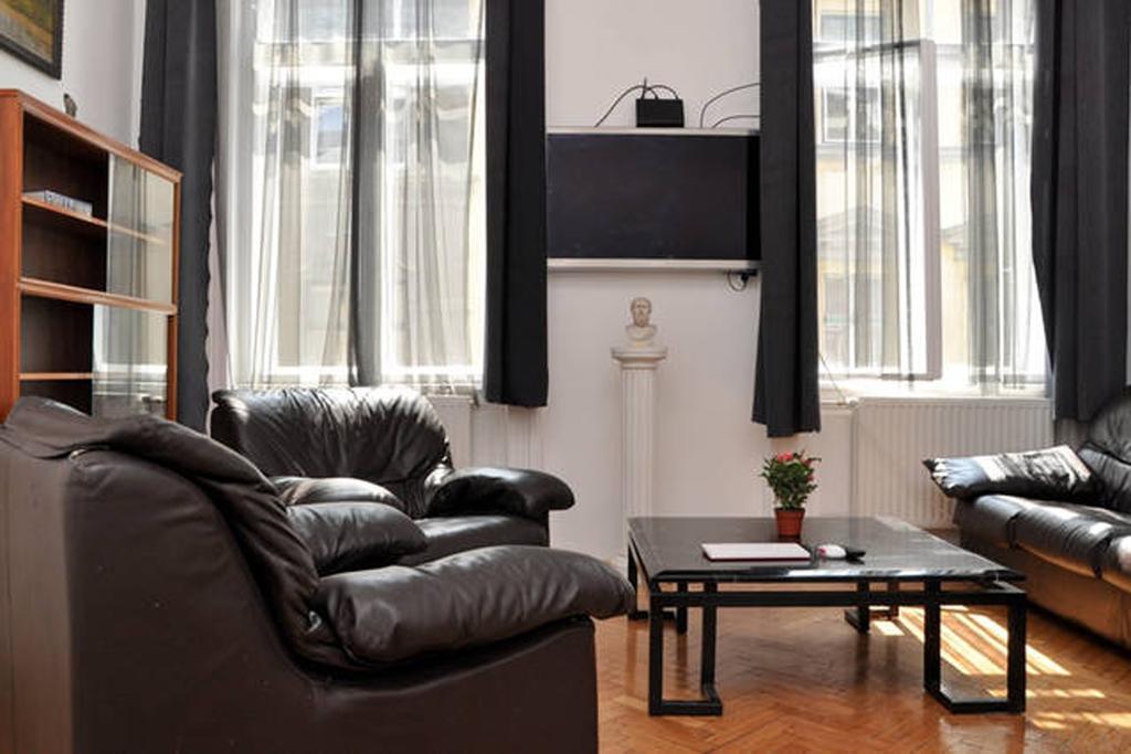 Yolo Hostel Budapeszt Zewnętrze zdjęcie